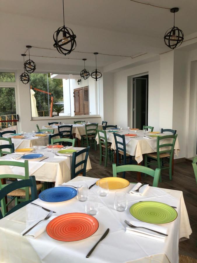 Mammacristina Hotel Patti Bagian luar foto